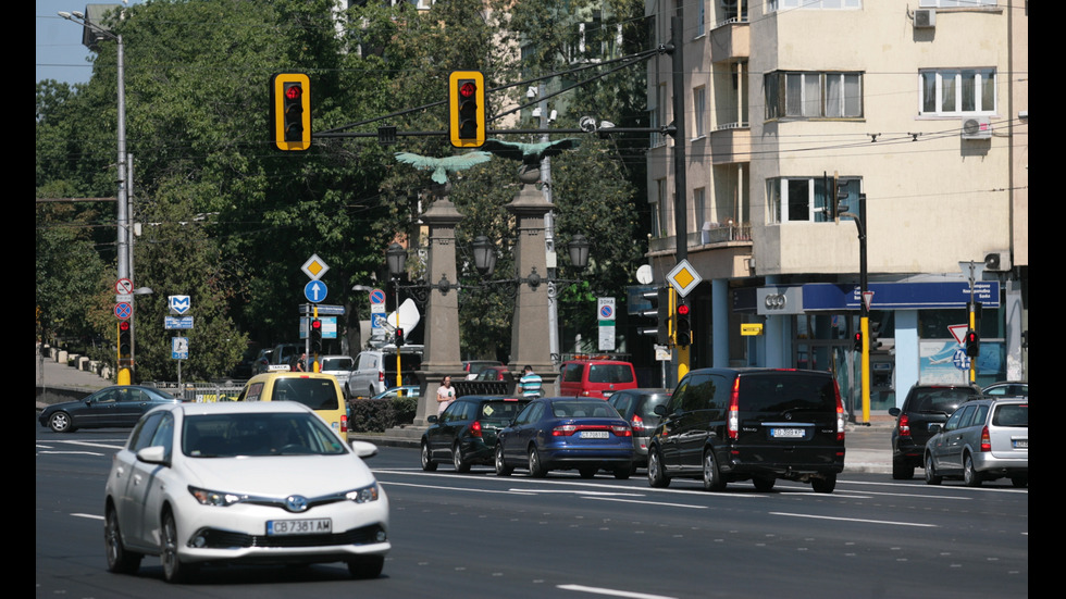 Орлов мост – вече обновен и с равна настилка