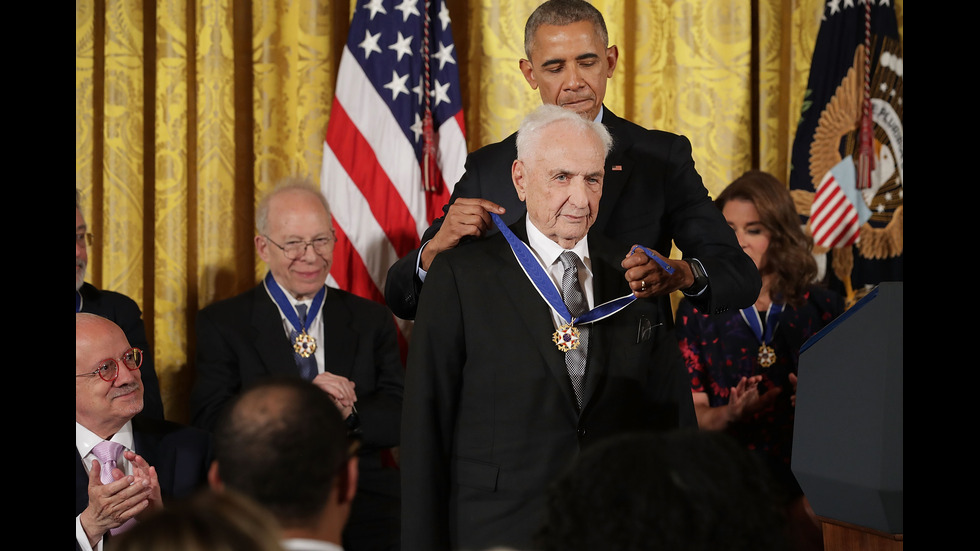 Франк Гери - легендарният архитект, който плени света