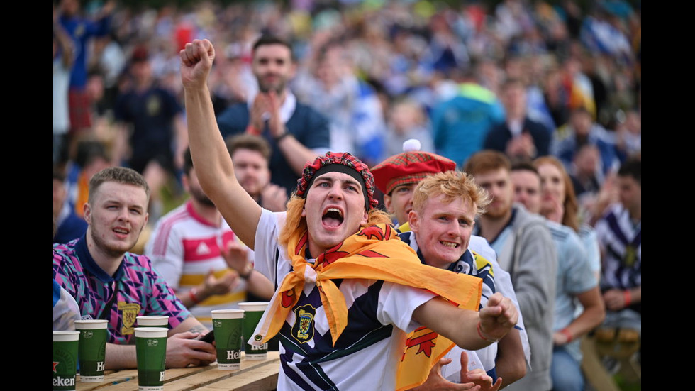 UEFA EURO 2020: Агитката на Шотландия пристигна на митичния "Уембли"