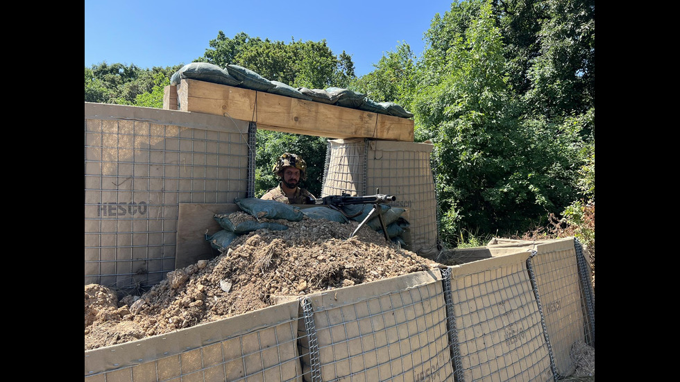 Първо по рода си учение на многонационалната бойна група на НАТО на полигона в Ново село