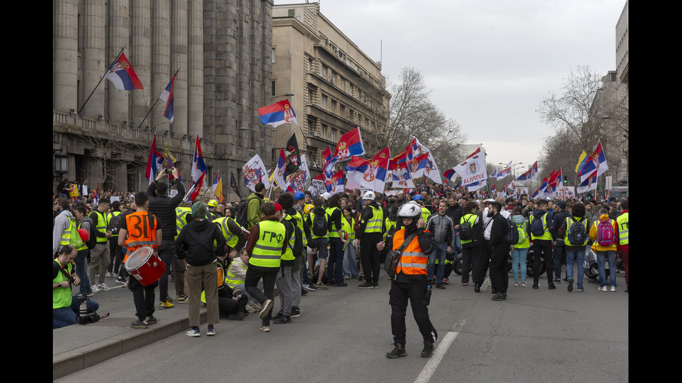 Най-големият антиправителствен протест в Сърбия