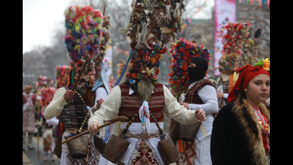 „Сурва” се завърна в Перник