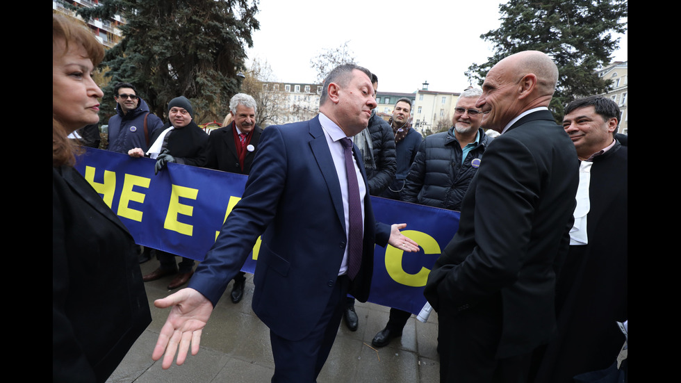 Протест на адвокати в София