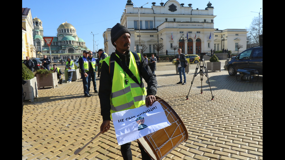 Пътни строители излизат отново на протест