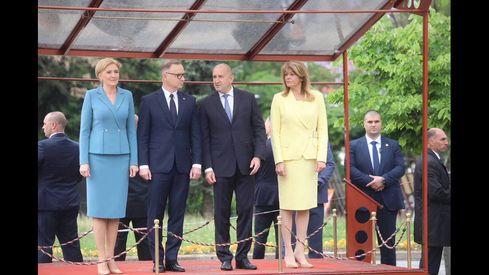 Президентът на Полша пристигна у нас