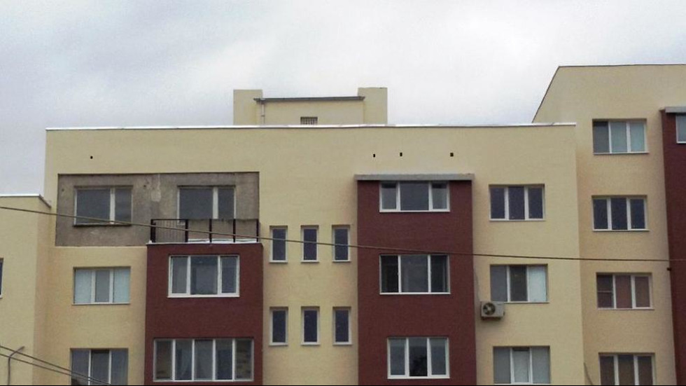 Апартамент остана без саниране заради страх от стиропор