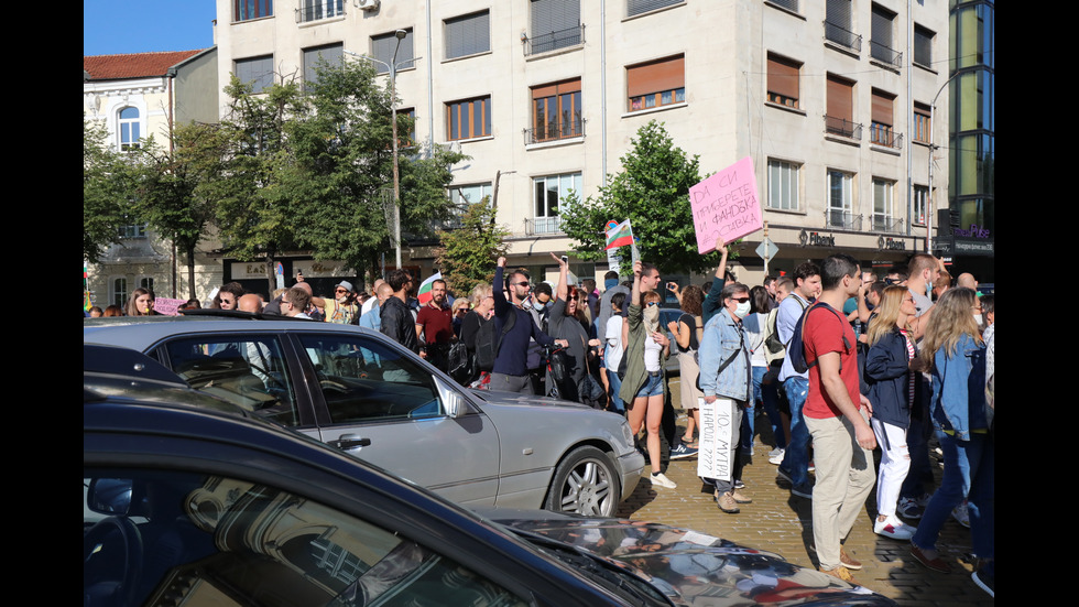 Антиправителствените протести минават в нова фаза