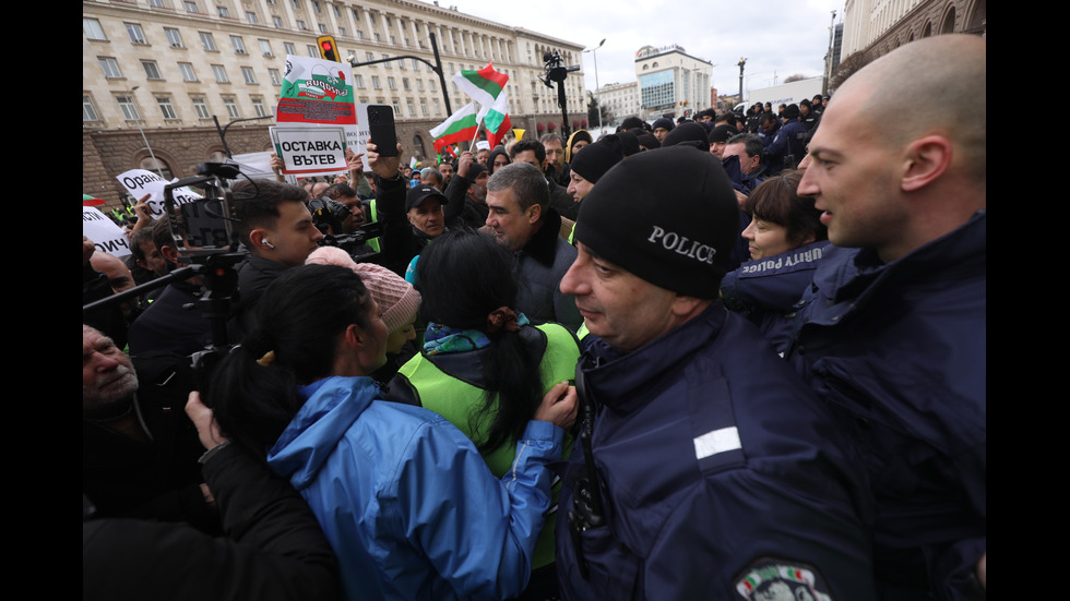 Въпреки меморандума: Част от земеделците продължават с протестите