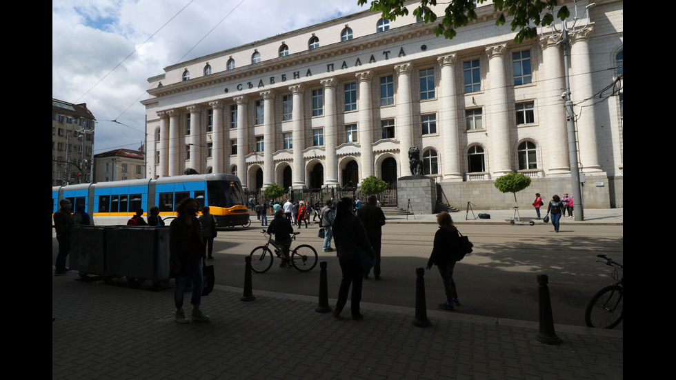 Бдение в памет на Милен Цветков в няколко града