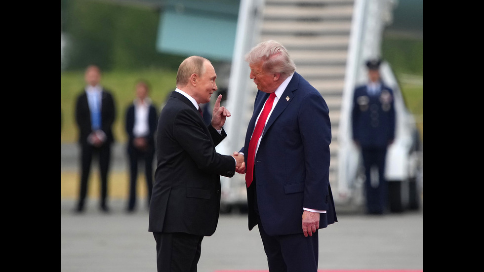 Започна ключовата среща между Тръмп и Путин в Аляска