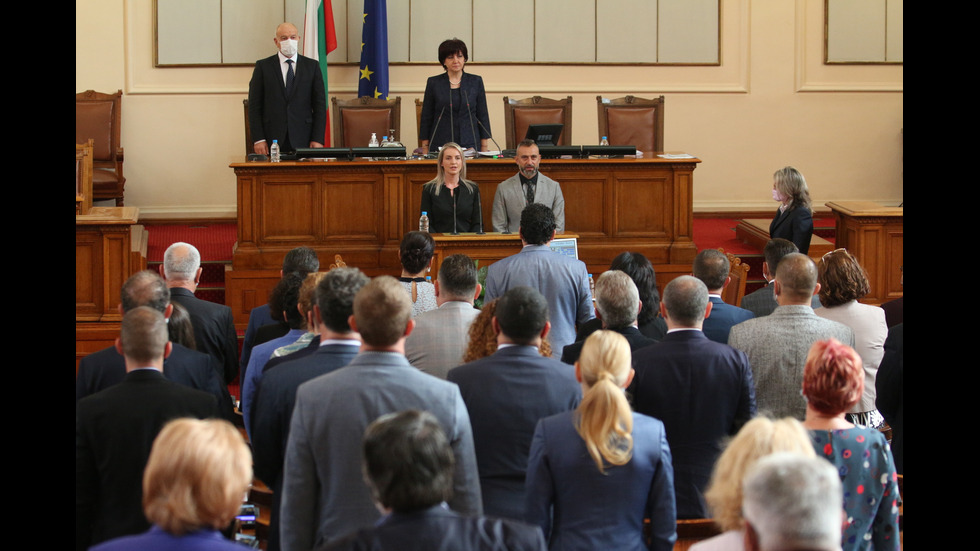 Двама нови депутати положиха клетва в Народното събрание