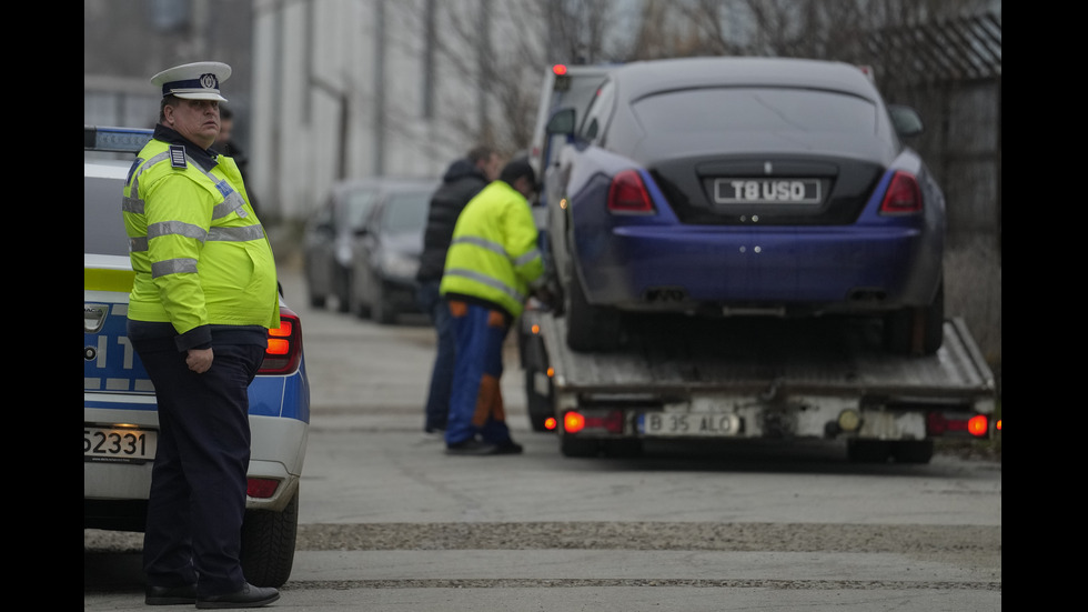 В Румъния иззеха луксозни коли на инфлуенсър, замесен в трафик на хора