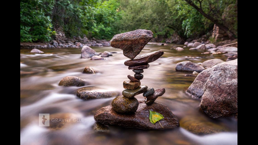 Камъните, които преодоляват гравитацията