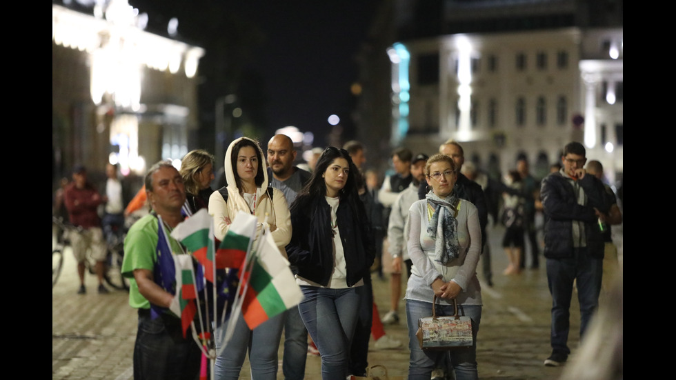 82-ра вечер на антиправителствени протести в София