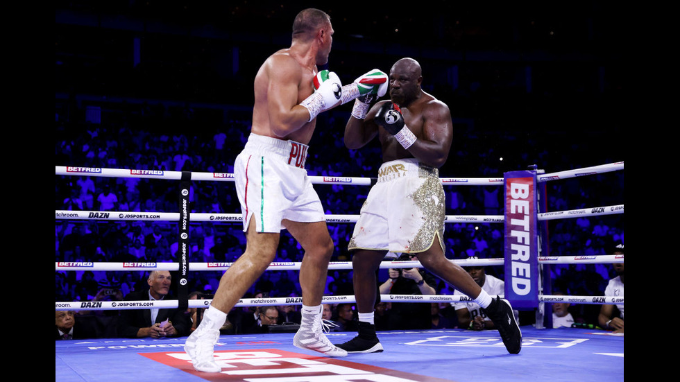 Кобрата срещу Чисора в мач за интернационалната титла на WBA