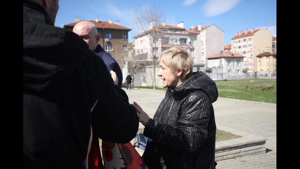 Майката и съпругата на Нотариуса: Не се работи по разследването за разстрела му