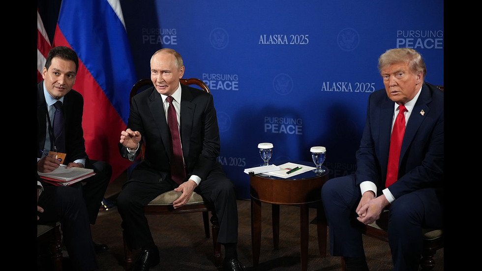 Започна ключовата среща между Тръмп и Путин в Аляска