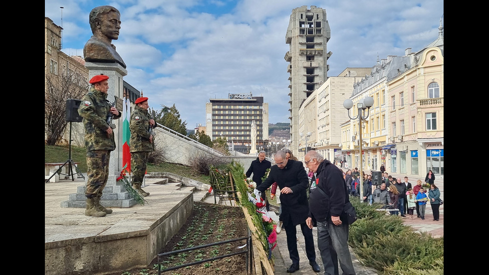 България се прекланя пред паметта на Апостола на свободата