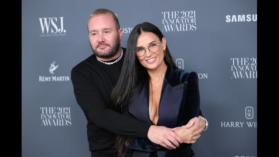 Звезди, сменили името си и причината да го направят