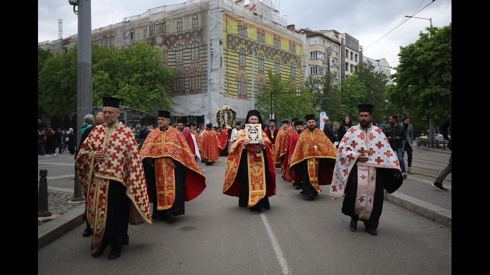 Пристигнаха мощите на Свети Георги