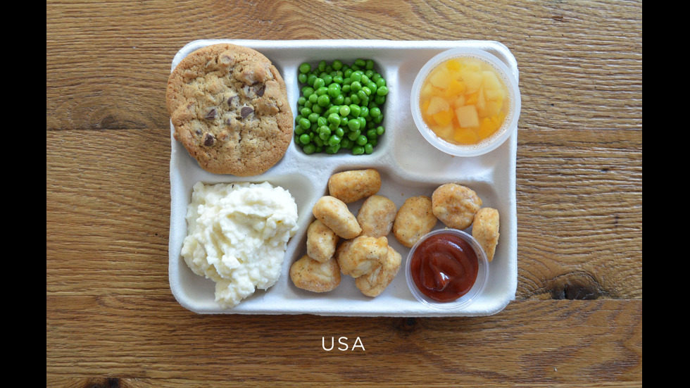Какво могат да ядат в училище децата по света?