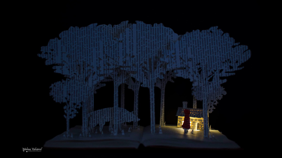 Магически скулптури от хартия