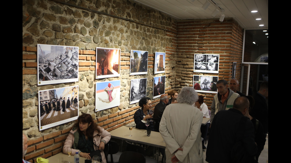 „Клубът на фоторепортерите и фотографите в България” откри изложба