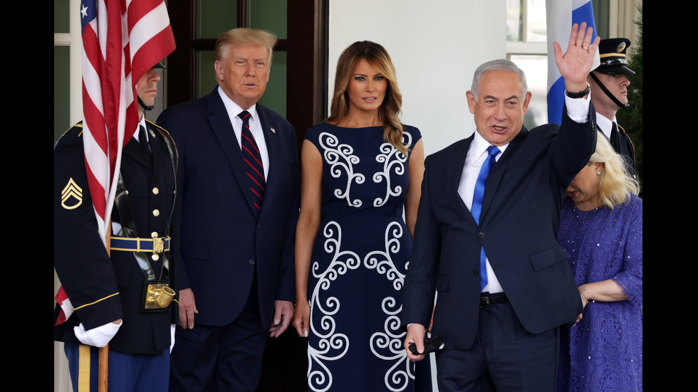 СТИЛ И СЕКСАПИЛ: Мелания Тръмп като първа дама