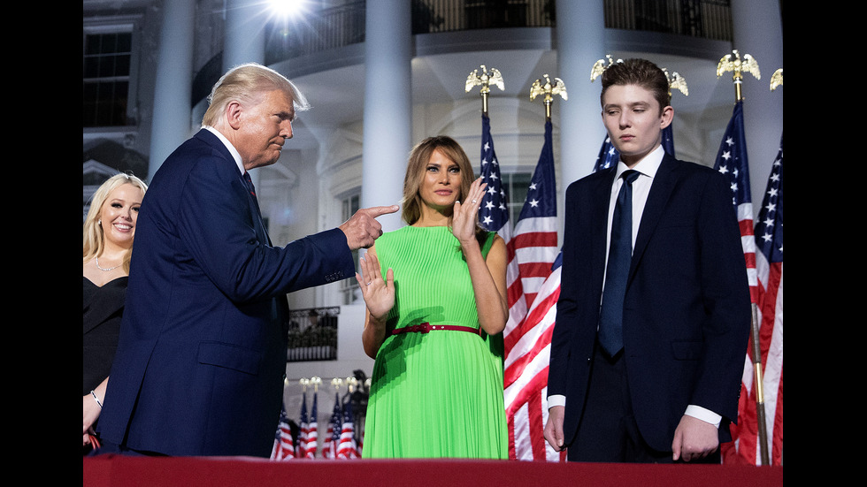 СТИЛ И СЕКСАПИЛ: Мелания Тръмп като първа дама