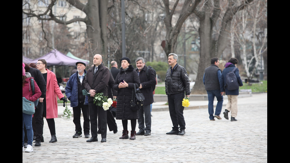 Изложиха за поклонение тленните останки на патриарха в „Св. Александър Невски”