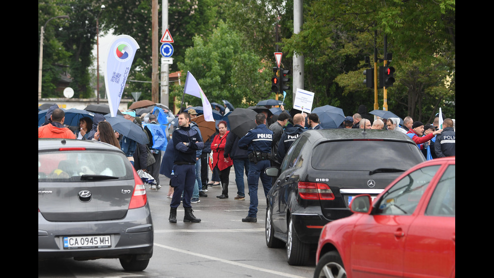 Протести и блокади парализираха София и други големи градове