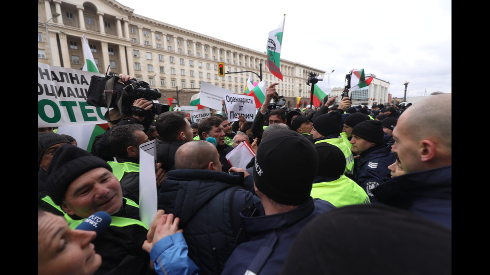 Въпреки меморандума: Част от земеделците продължават с протестите