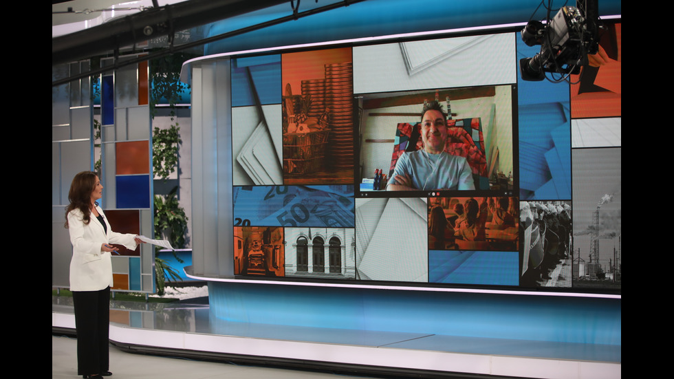 ЗАД КАДЪР: Изборният ден по NOVA В СНИМКИ