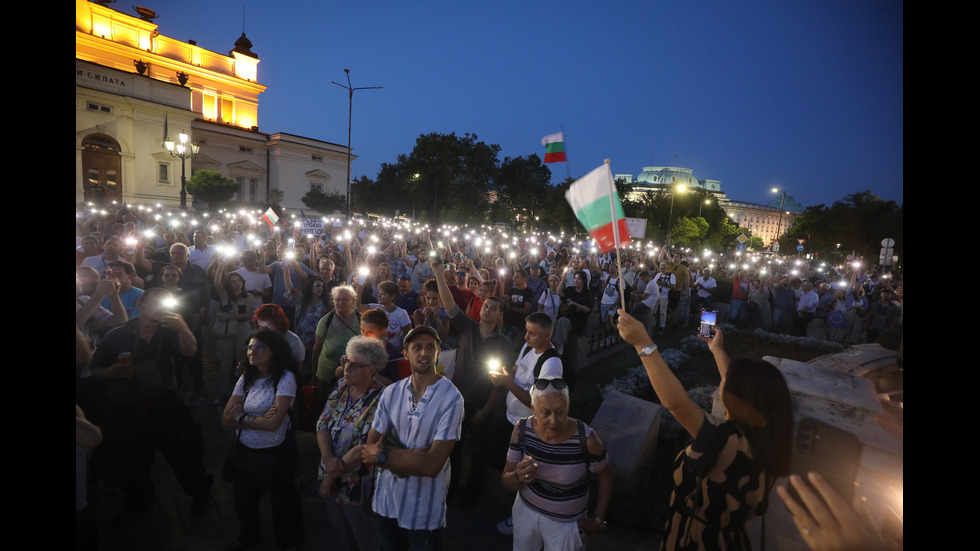 Протести в подкрепа на кмета Благомир Коцев в София и Варна