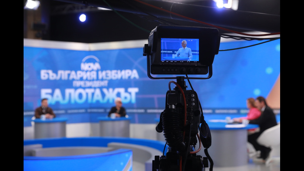 ЗАД КАДЪР: Изборното студио на NOVA в деня на балотажа
