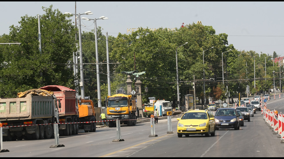 Отново промени в движението пред Орлов мост в столицата