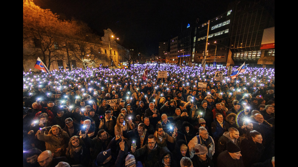 Хиляди почетоха паметта на журналиста Ян Куциак в Словакия