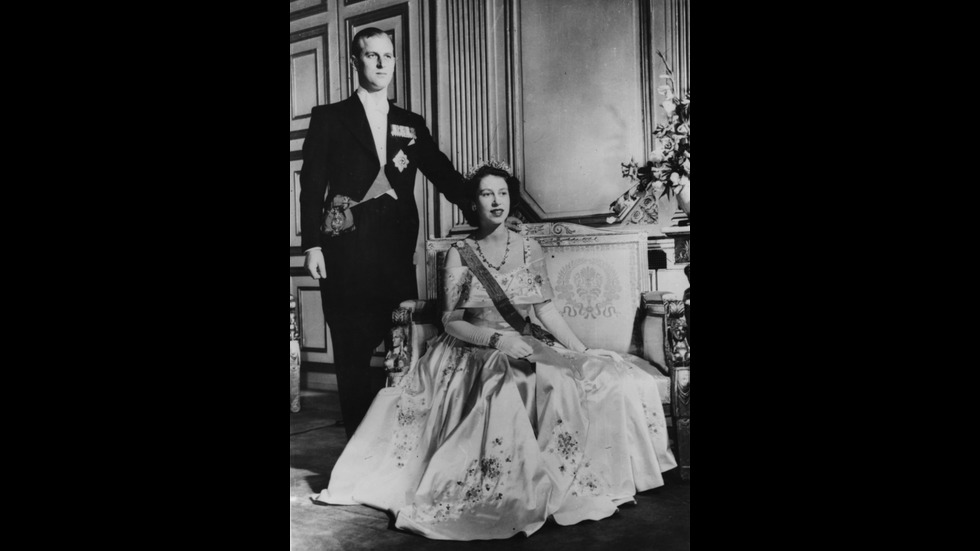 Любовната приказка на кралица Елизабет и принц Филип