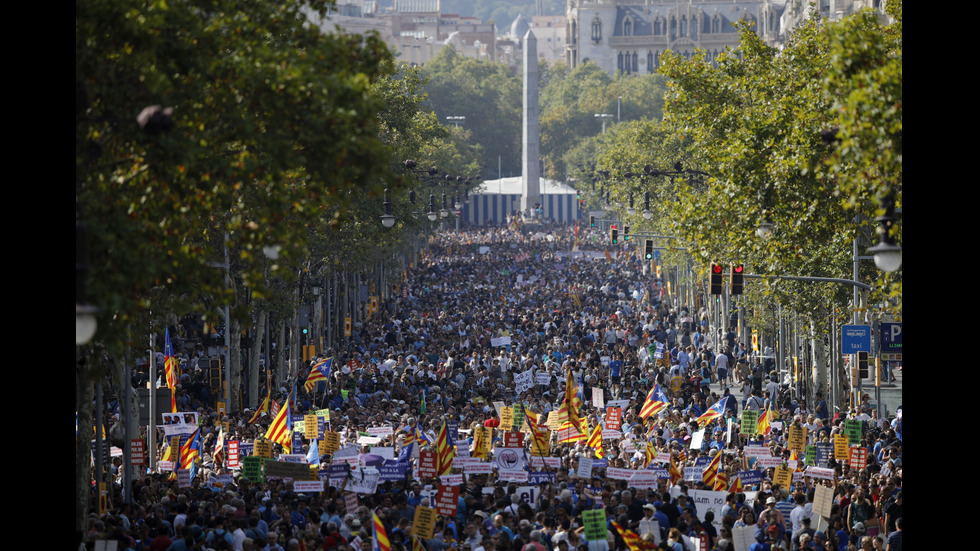 Голямо шествие в Барселона срещу тероризма