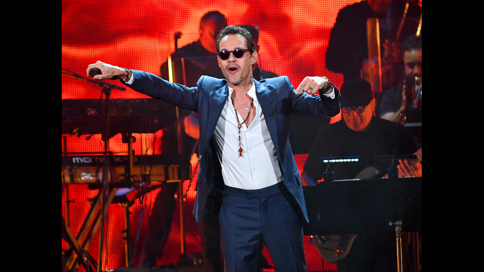 Звездата на латино музиката Марк Антъни на 55