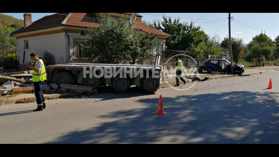 Тир се вряза в къща и уби човек в горнооряховско село