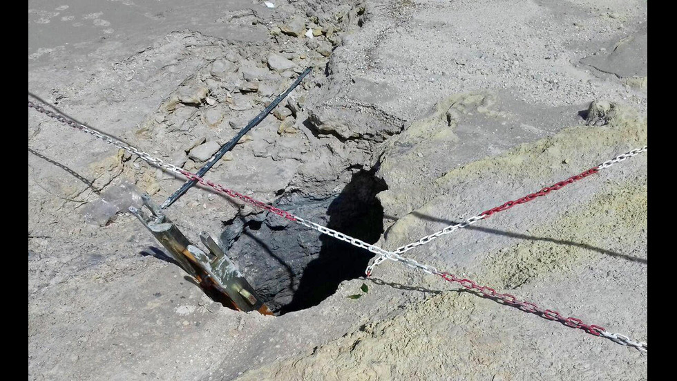 Дете и родителите му паднаха в кратера на вулкан в Италия