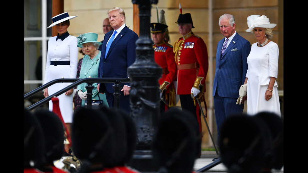 Семейство Тръмп пристигна на официална визита във Великобритания
