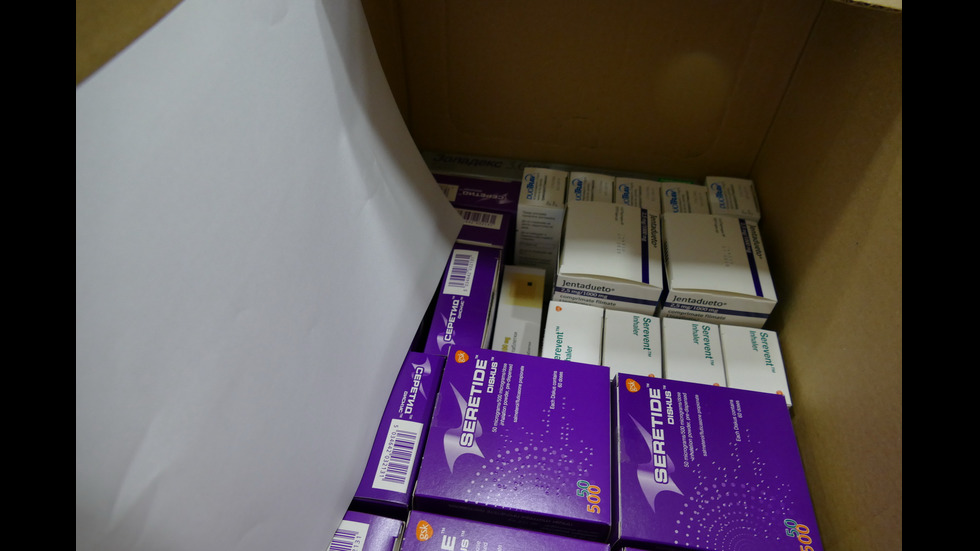 МВР иззе лекарства за милиони при акция срещу "паралелния износ"