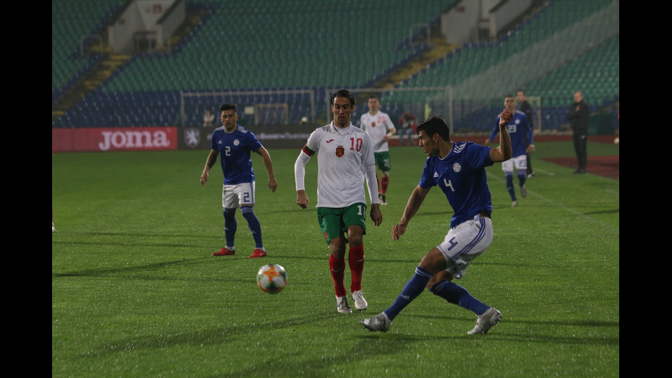 България претърпя поражение от Парагвай с 0:1