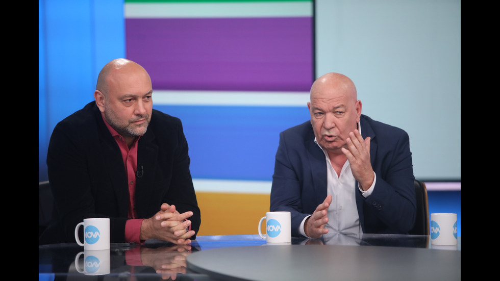 ЗАД КАДЪР: Изборният ден по NOVA В СНИМКИ