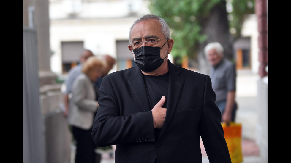Близки и приятели се простиха с Виолета Бахчеванова