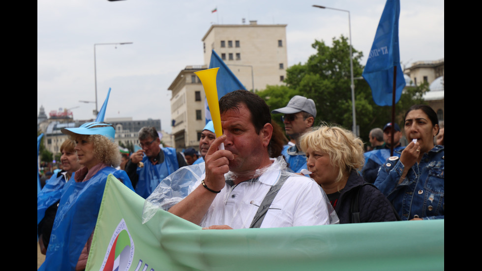 Протести и блокади парализираха София и други големи градове