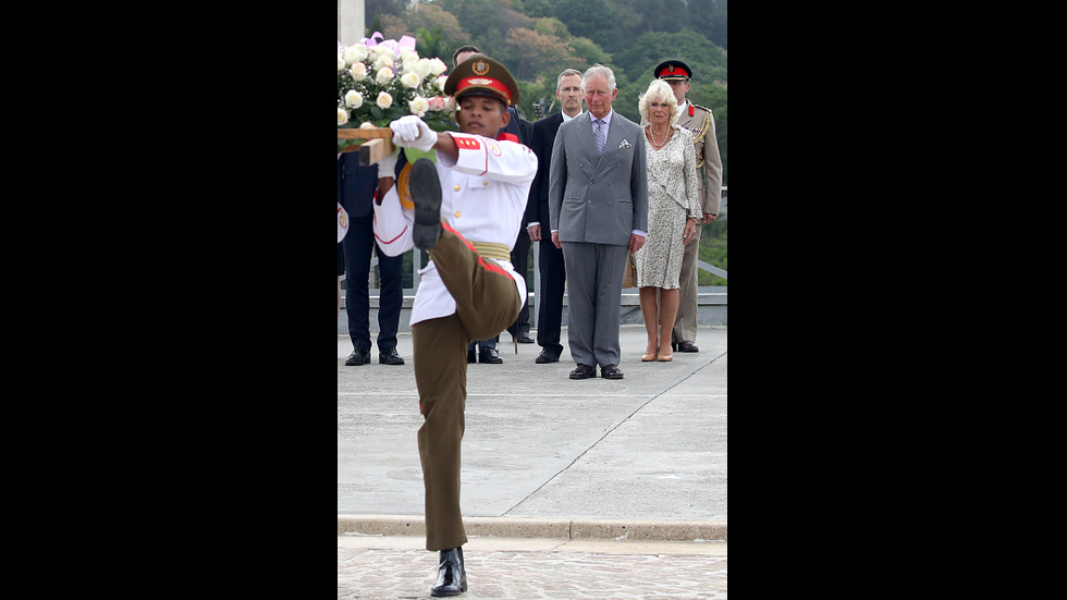 Първата визита на принц Чарлз и Камила в Куба разбуни духовете в САЩ