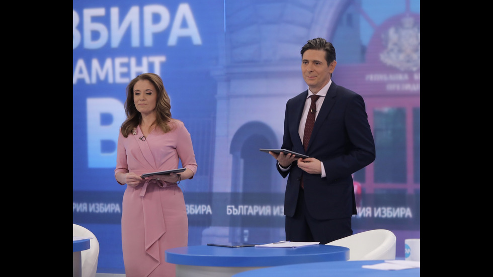 ЗАД КАДЪР: Изборното студио на NOVA